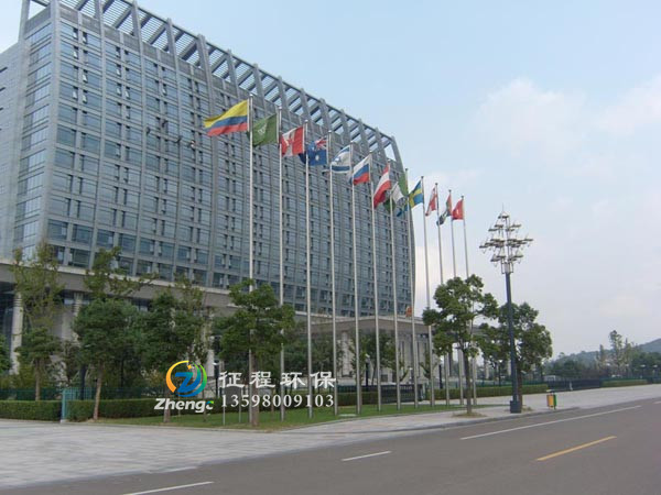 手動(dòng)錐形旗桿