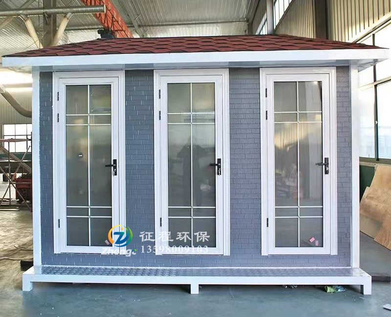 多廁位移動(dòng)廁所